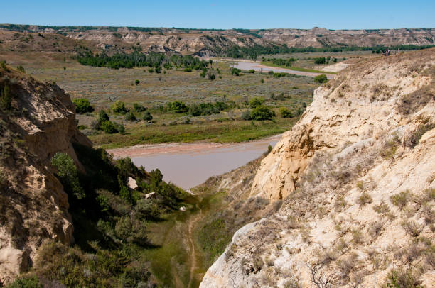 istock Theodore Roosevelt NP - North Unit Little Missouri River View 1152123310
