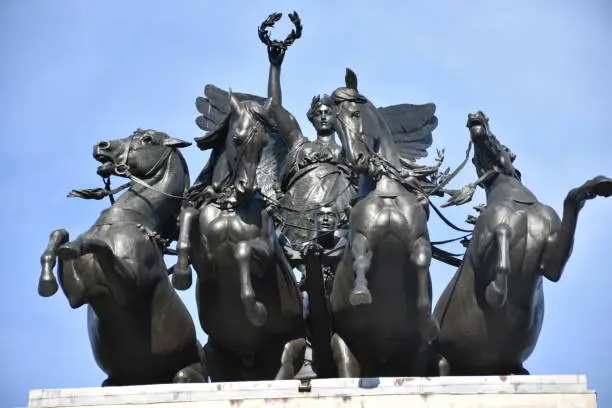 Photo of The Quadriga that sits ontop of the Wellington Arch in London
