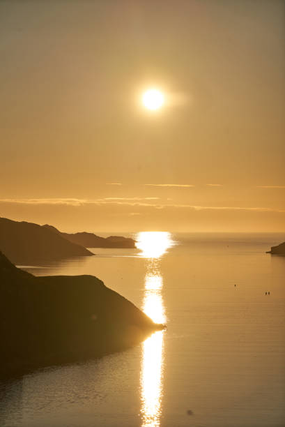 escocia golden sunset - kinlochbervie fotografías e imágenes de stock