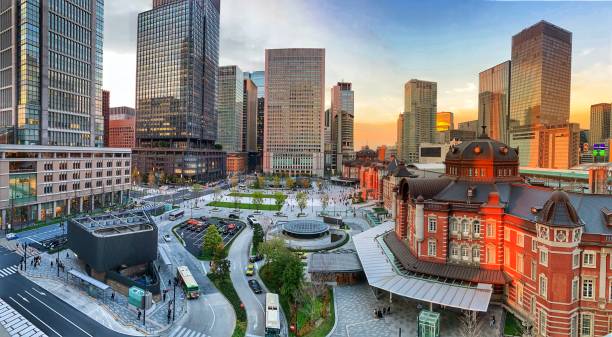 gare de tokyo - tokyo station railroad station chiyoda ward building exterior photos et images de collection