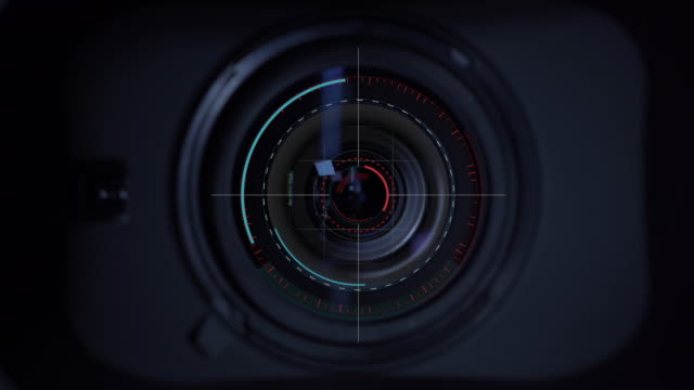 Motion Graphic focus the lens at the camera