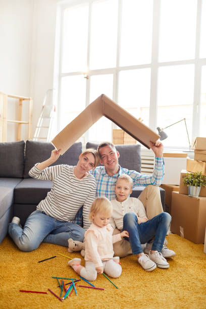 istock Family imaging new house 1152205824