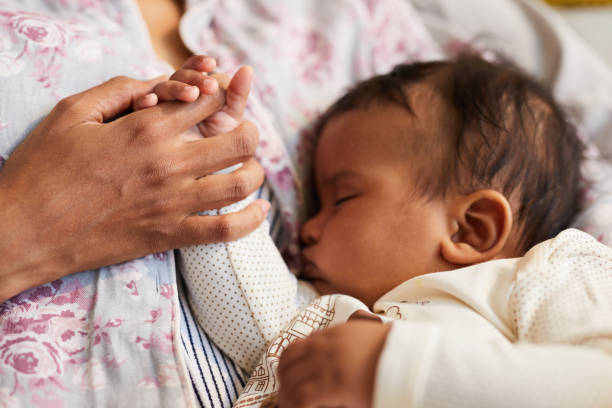 istock Bonding between mother and baby 1152209645