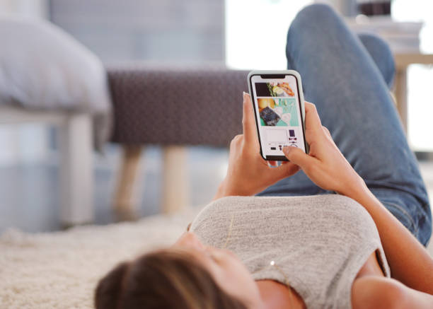 istock Don't forget to bookmark this website! 1152311600