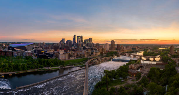 istock Panoramic View of Minneapolis and St.Anthony Falls at Dusk 1152324603