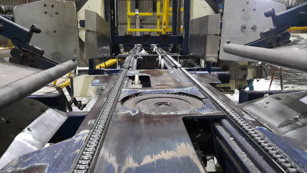istock Chain and roller conveyor systems for transfer product to storage in factory 1152414355