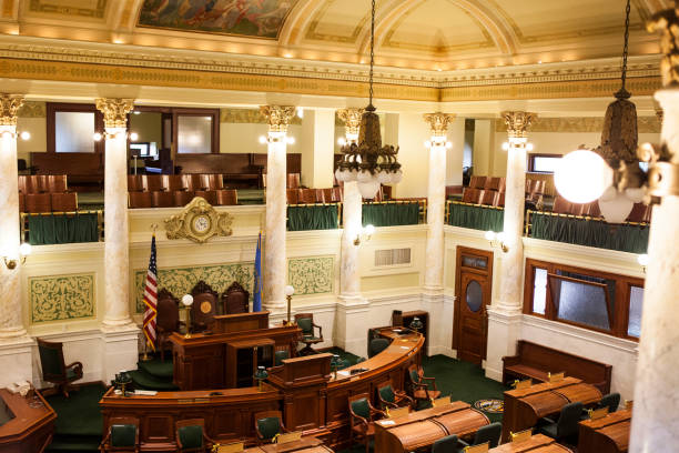 camera del senato presso south dakota state capitol building a pierre, south dakota, stati uniti - south dakota pierre state capitol building usa foto e immagini stock