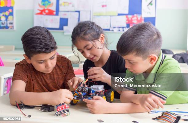 Turkish Student Group Are Developing The Robot In The Classrom Stock Photo - Download Image Now