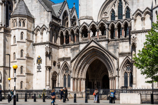 royal courts of justice building in london - royal courts of justice stock-fotos und bilder