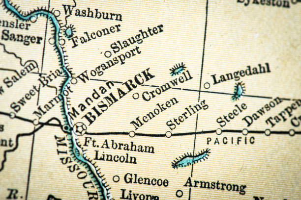 istock Antique USA map close-up detail: Bismarck, North Dakota 1152573104