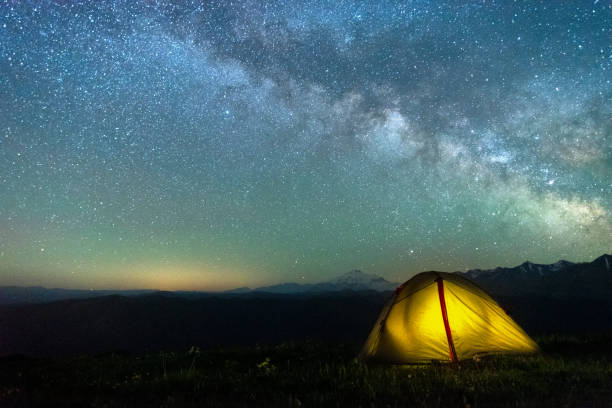 istock tourist tent against the night sky 1152635698