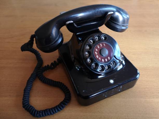 istock Antique bakeliet telephone 1152691622
