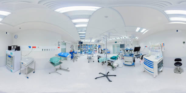 vuota nuova sala operatoria in ospedale - panoramica immagine foto e immagini stock