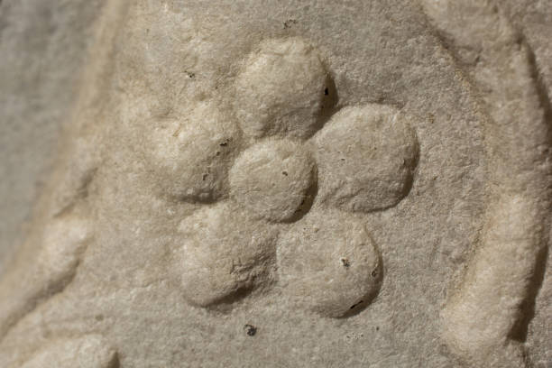istock Ottoman marble carving art detail 1152736427