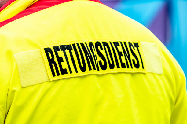istock Back turned German paramedic, detail 1152786700