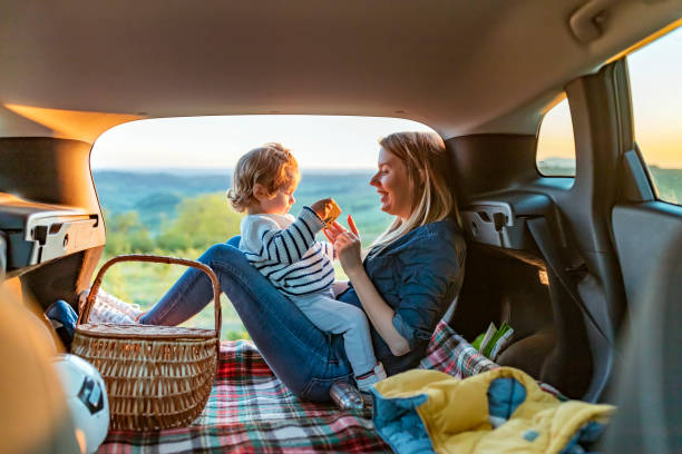 istock Mother And Daughter On Travel 1152800894