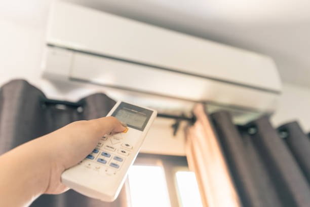 Use the Remote Control to Turn On the Air Conditioner