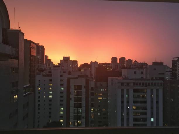 istock Sunset in Sao Paulo 1152875404