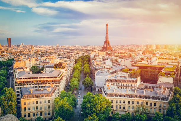 istock Cityscape of Paris at sunset. 1152906968