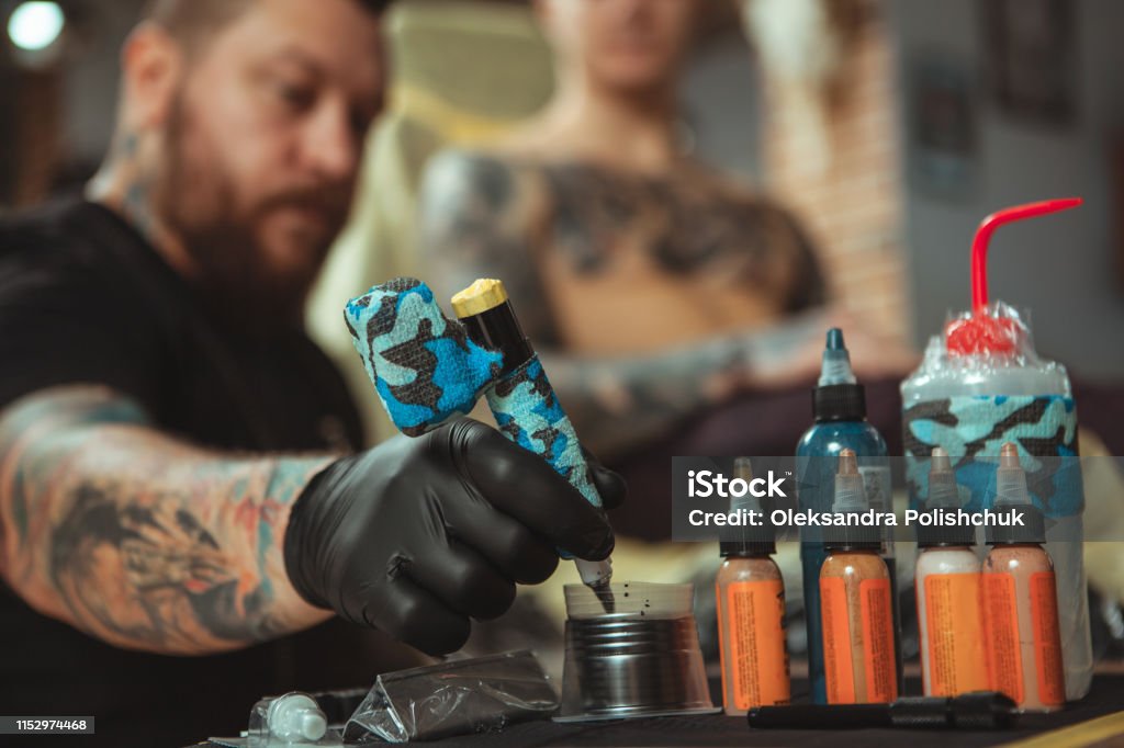 Man Getting New Tattoo By Professional Tattooist Stock Photo - Download  Image Now - Adult, Alternative Lifestyle, Art - iStock
