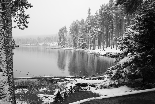 Sprague Lake at Rocky Mountain National Park with snow