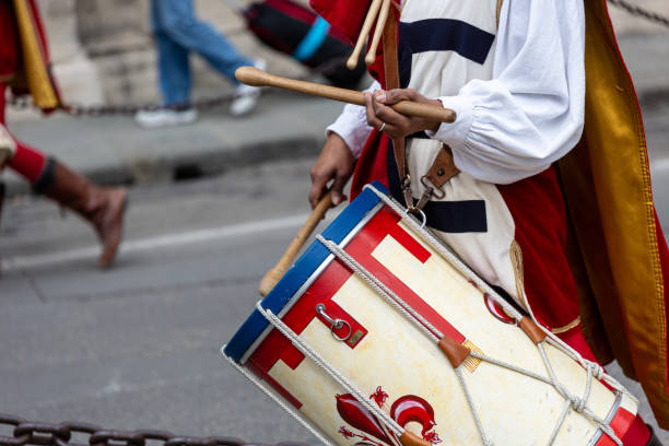 istock Drummer on the street 1153155711