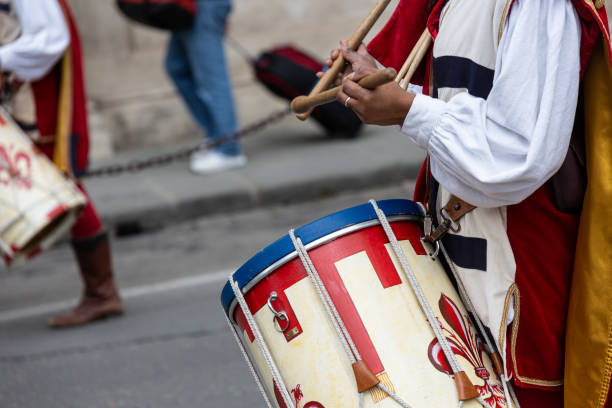 istock Drummer on the street 1153155727