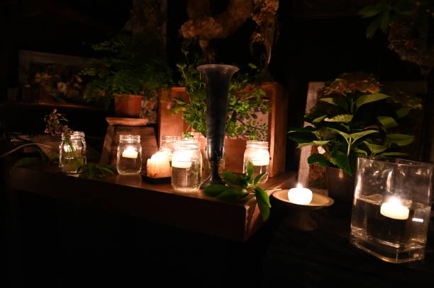 istock candle night cyayamachi 1153169379