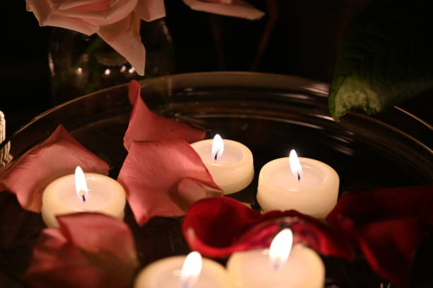 istock candle night cyayamachi 1153178782