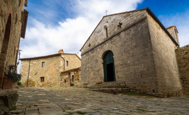 istock Ancient medieval village in Tuscany 1153178811