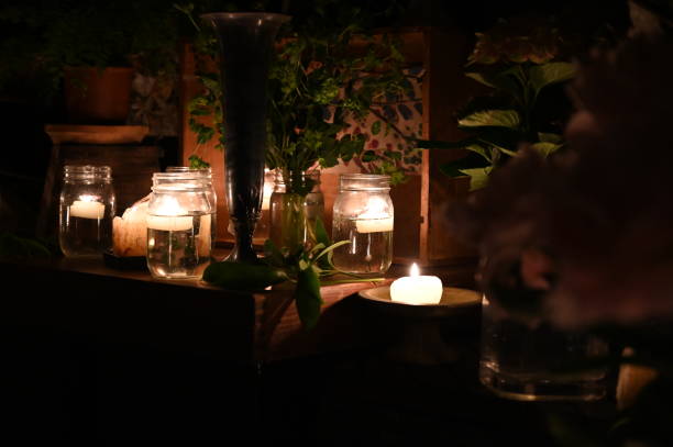 istock candle night cyayamachi 1153180585