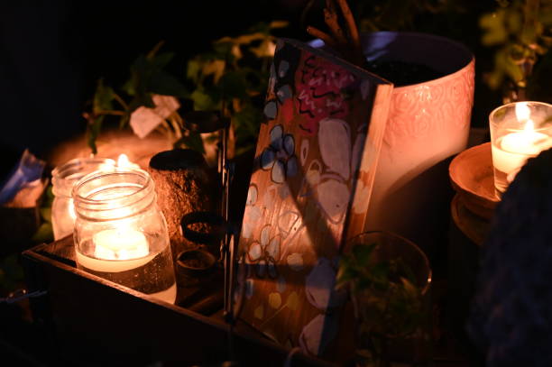 istock candle night cyayamachi 1153181924