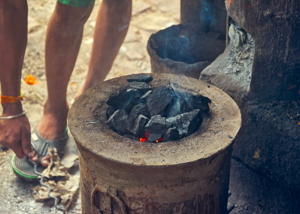 Coal powered clay stove (earthen chulha) in Indian streets