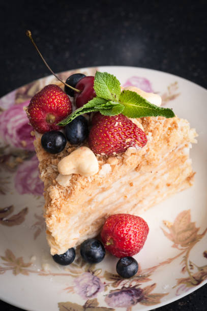 istock piece of cake napoleon 1153199664
