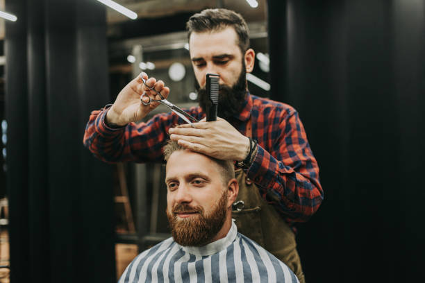 istock Man at hair salon 1153217123