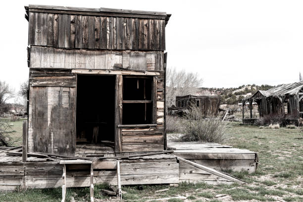 istock Old movie set wester building in Kanab Utah 1153248713