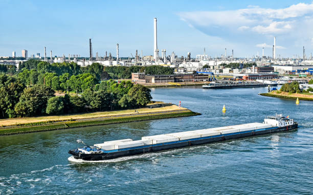 네덜란드 로테르 담의 석유 및 화학 항구 전망 - architecture chemical plant diesel fuel and power generation 뉴스 사진 이미지