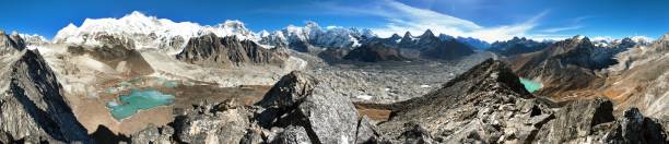 góra cho oyu, nepal himalaje góry panorama - cho oyu zdjęcia i obrazy z banku zdjęć