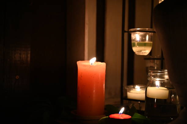 istock candle noght chya,achi 1153355229