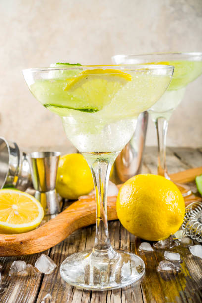 istock Trendy summer alcohol cocktail Tom Collins 1153398780