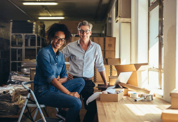 istock Successful online shop business partners 1153419839