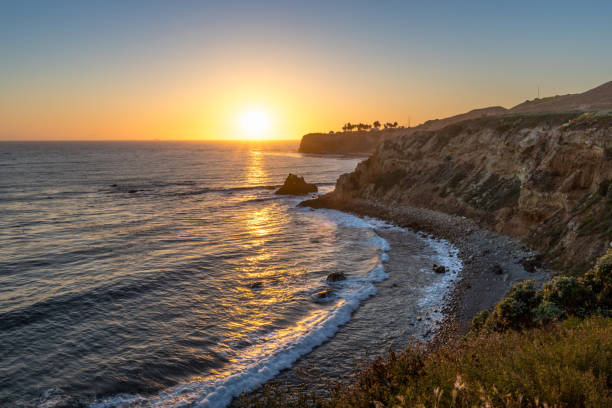 istock Pelican Cove and Point Vicente at Sunset 1153452616