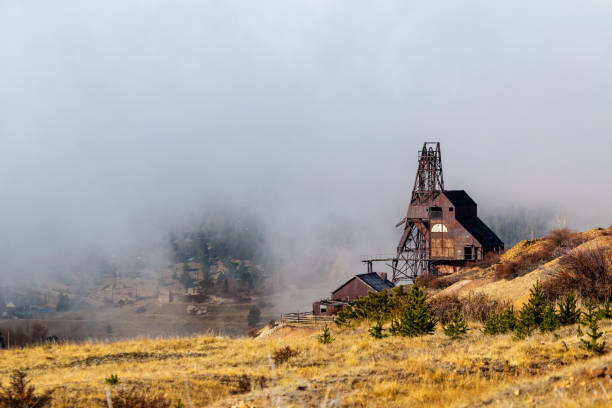 istock Ghostly Figures in Foggy Mine Country 1153477427