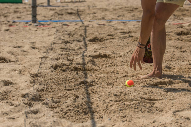 beach tennis - matkot foto e immagini stock