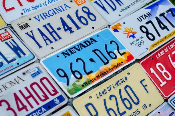 미국의 차량 번호판. - license plate metal rusty old 뉴스 사진 이미지