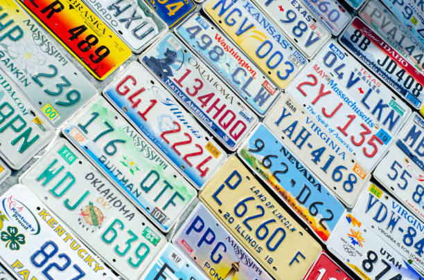 미국의 차량 번호판. - license plate metal rusty old 뉴스 사진 이미지