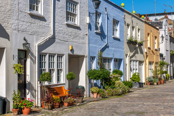 istock Colourful London Houses 1153576503