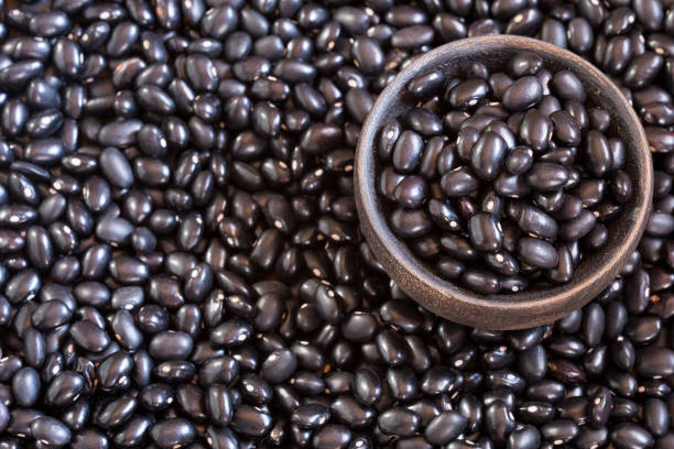 istock Raw black beans - Phaseolus vulgaris' Black turtle 1153651341