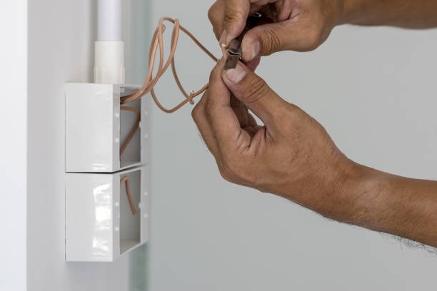 istock Electrician in the building 1153661007