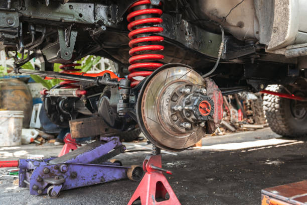 istock Car repair industrial 1153661323